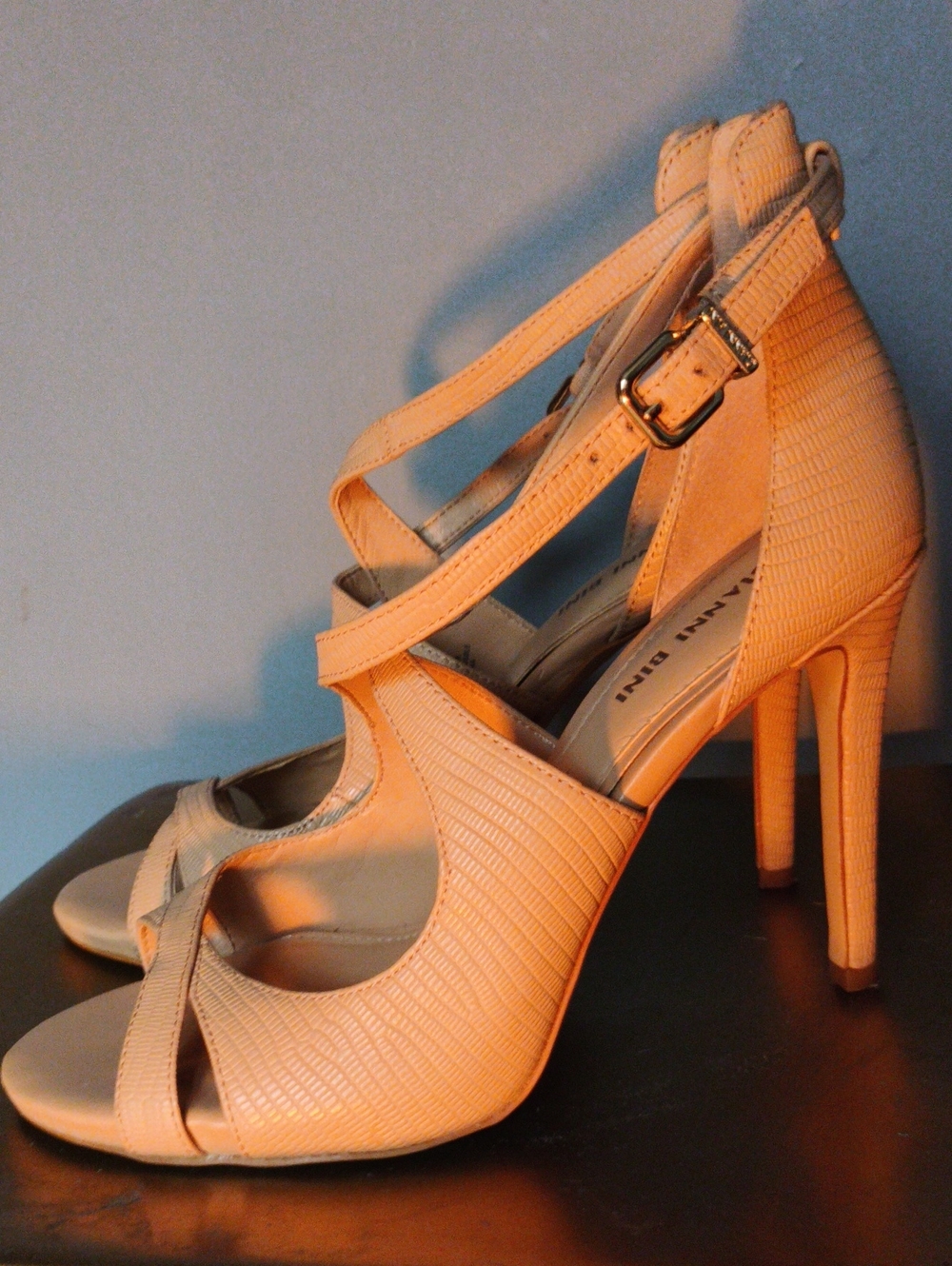 Gianni Bini Peach-Beige Strappy High Heel Sandals 7